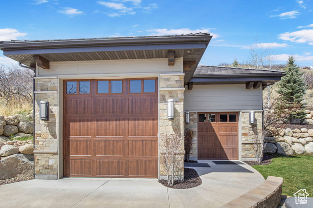 Photo 121 for MLS #2077504 at 1333 N Eastview Ln