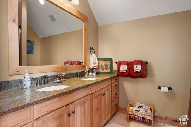 Photo 21 for MLS #2077721 at 679 N Cambry Dr