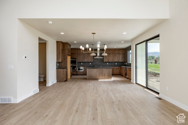 Photo 7 for MLS #2077787 at 2862 E Hayloft Ln #216