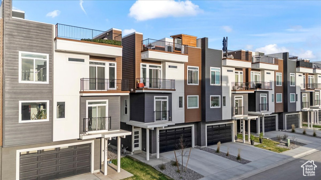 3525 S LYDIA ANN LN, Salt Lake City UT 84120