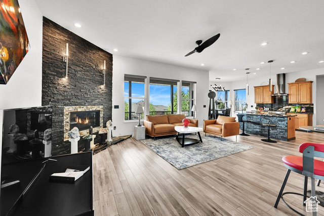 Photo 11 for MLS #2078111 at 161 E 3725 North