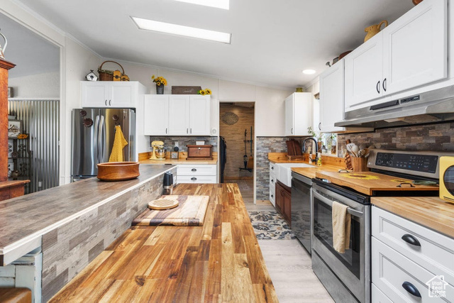 Photo 10 for MLS #2078150 at 706 E Cottontail Rd