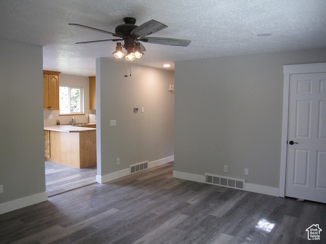 Photo 4 for MLS #2078153 at 45 River Circle Dr