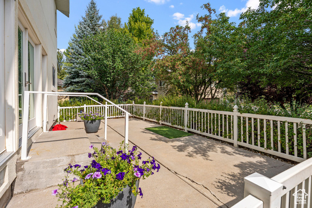 Photo 46 for MLS #2078171 at 1367 W Settlement Dr