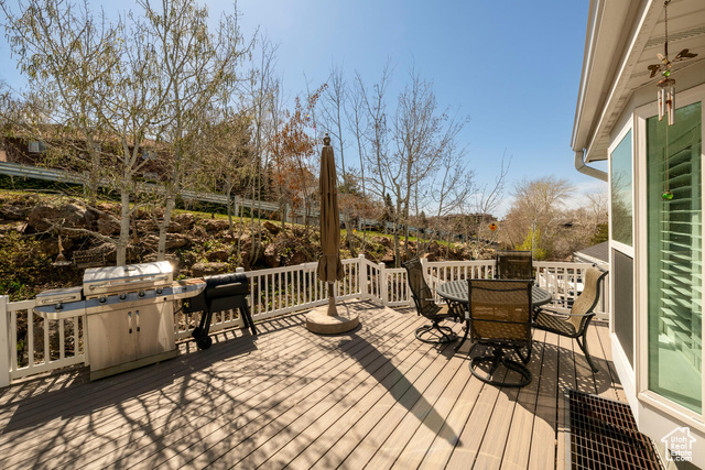 Photo 8 for MLS #2078179 at 1960 S High Pointe St #22