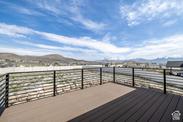 Photo 47 for MLS #2078218 at 2899 E Lake Dr