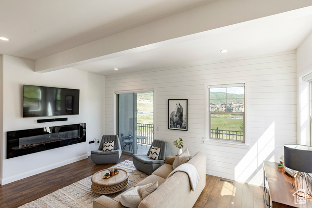 Photo 15 for MLS #2078272 at 1052 W Cattail Ct #E1