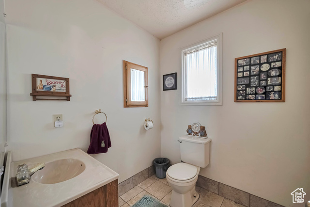 Photo 9 for MLS #2078281 at 1481 W Midas Creek Dr