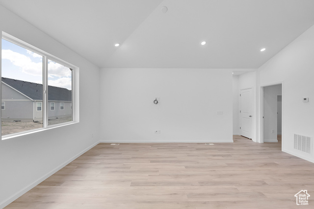 Photo 5 for MLS #2078430 at 1992 E Burger St #1234