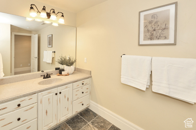 Photo 85 for MLS #2078476 at 943 N Terrace Dr