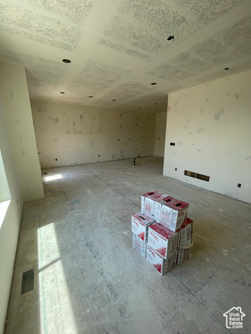 Photo 2 for MLS #2078530 at 1011 W Mountain Way #316