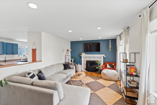 Photo 8 for MLS #2078547 at 1501 W Bluemont Dr