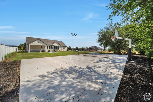 Photo 34 for MLS #2078677 at 1910 W Bonneville Ln