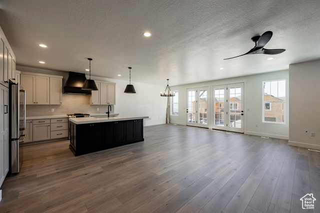 Photo 3 for MLS #2078678 at 6002 N Fairview Dr #226