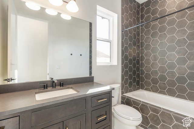 Photo 14 for MLS #2078690 at 496 E Kayak Dr #306