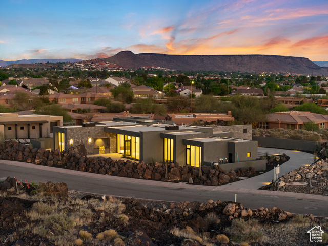 Photo 8 for MLS #2078762 at 2643 W Mesa Trails Way