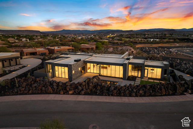 Photo 6 for MLS #2078762 at 2643 W Mesa Trails Way
