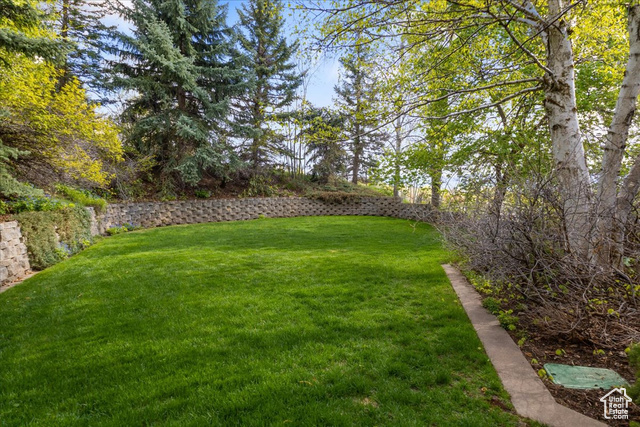 Photo 24 for MLS #2078772 at 760 Maple Ln