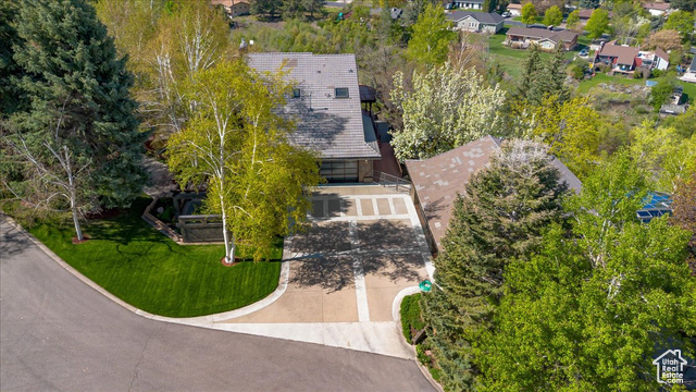 Photo 31 for MLS #2078772 at 760 Maple Ln