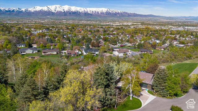 Photo 30 for MLS #2078772 at 760 Maple Ln