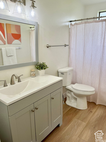 Photo 12 for MLS #2078775 at 394 E Bridlewood Dr