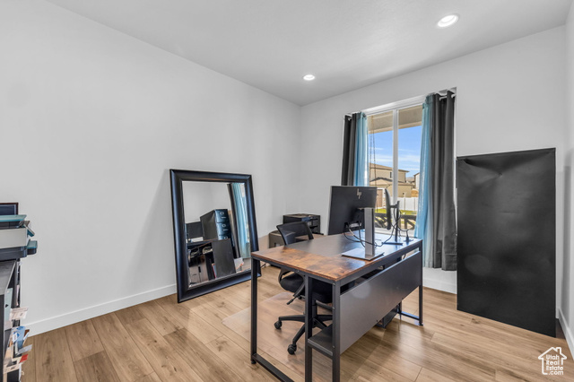 Photo 4 for MLS #2078829 at 8318 N Sun Crest Dr