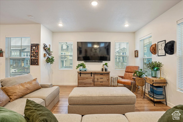 Photo 10 for MLS #2078838 at 6706 W Skip Rock Rd