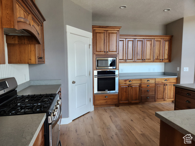 Photo 21 for MLS #2078893 at 1075 Grandview Dr