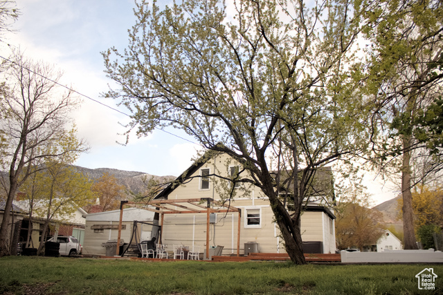 Photo 6 for MLS #2078913 at 343 N 200 West