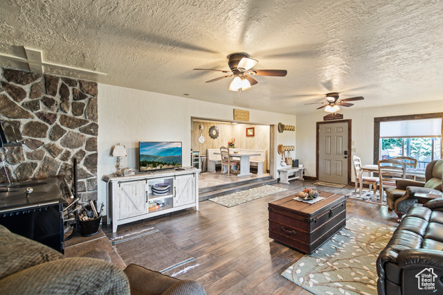 Photo 13 for MLS #2078979 at 3043 W Quakie Haven Rd