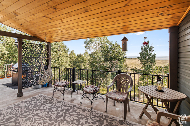 Photo 4 for MLS #2078979 at 3043 W Quakie Haven Rd