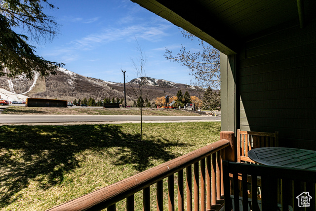 Photo 17 for MLS #2079001 at 1487 Woodside Ave #103B