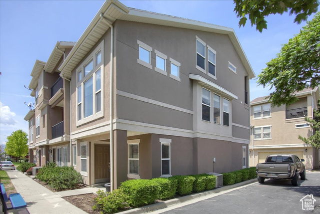7393 S SHELBY VIEW DR, Midvale UT 84047