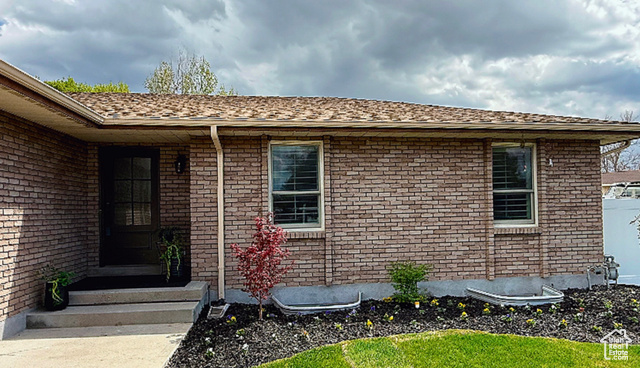 9809 S JORDAN RIDGE CIR, South Jordan UT 84095