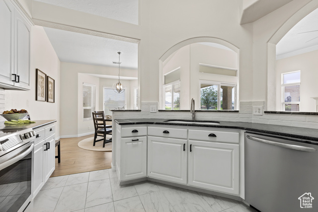 Photo 10 for MLS #2079094 at 890 N Sky Mountain Ct