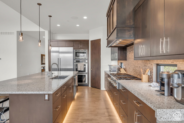 Photo 8 for MLS #2079112 at 1622 E Abajo Peak Cir #TV-23