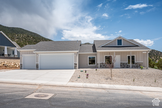 1152 SMOKEY TRAIL WAY