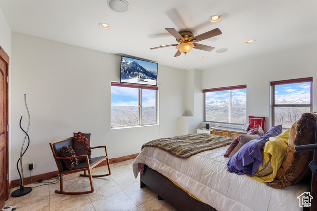 Photo 9 for MLS #2079213 at 287 Crestview Dr
