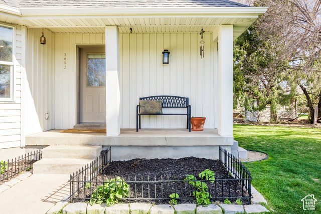 Photo 4 for MLS #2079249 at 3893 E Center Creek Rd