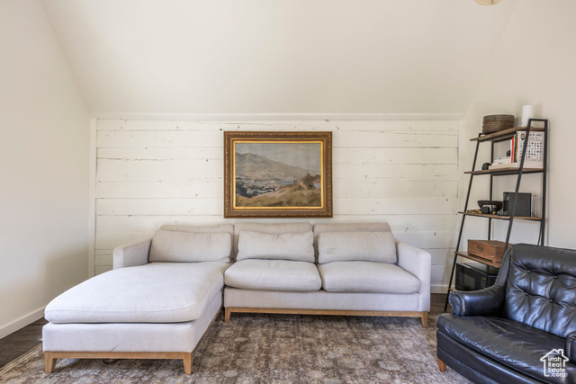 Photo 8 for MLS #2079249 at 3893 E Center Creek Rd