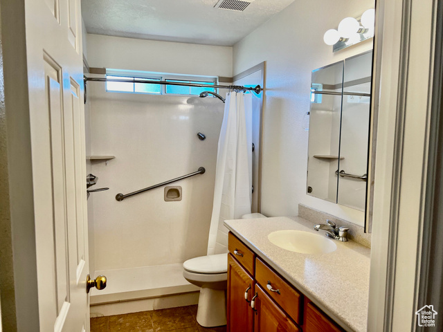 Photo 12 for MLS #2079313 at 1050 W Red Hills Pkwy #64
