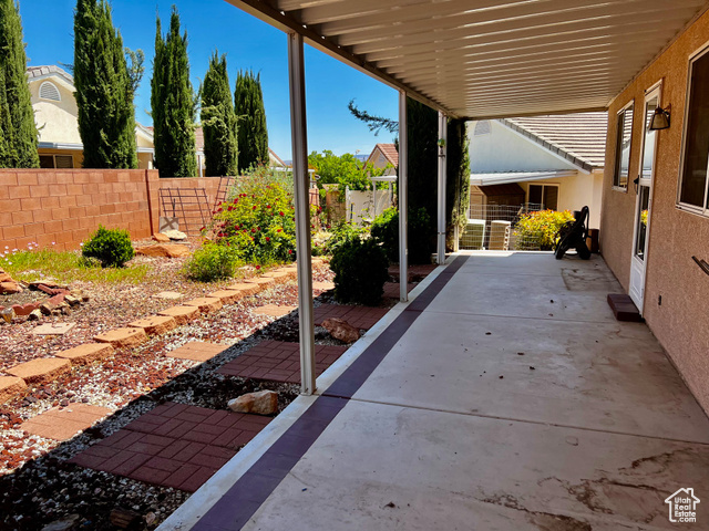 Photo 17 for MLS #2079313 at 1050 W Red Hills Pkwy #64