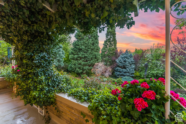 Photo 72 for MLS #2079523 at 1500 E Arlington Dr