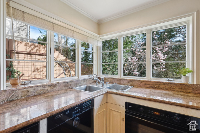 Photo 23 for MLS #2079523 at 1500 E Arlington Dr