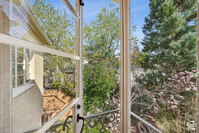 Photo 38 for MLS #2079523 at 1500 E Arlington Dr
