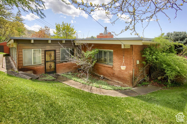 Photo 33 for MLS #2079561 at 3520 Kingston Cir