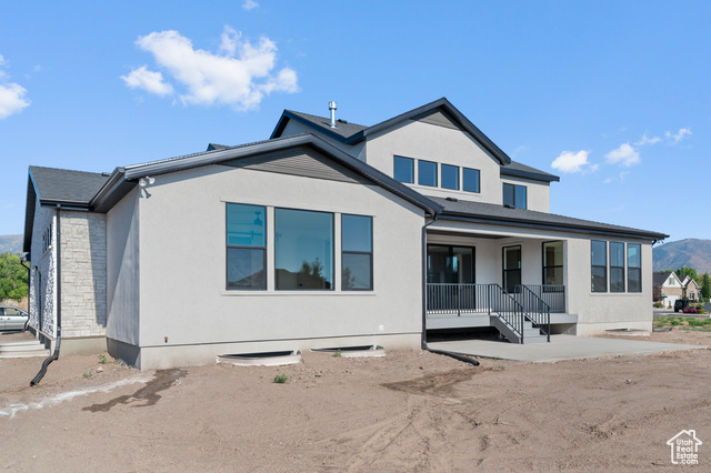 Photo 4 for MLS #2079590 at 34 S Preston St