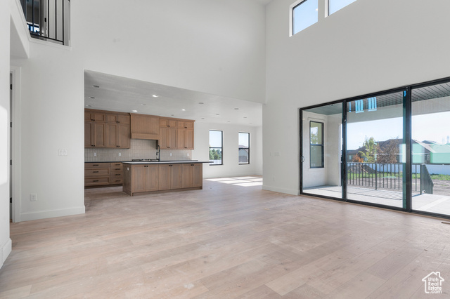 Photo 11 for MLS #2079590 at 34 S Preston St