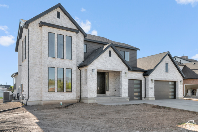 Photo 2 for MLS #2079590 at 34 S Preston St