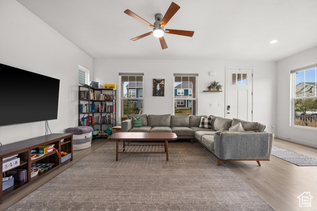 Photo 9 for MLS #2079592 at 6257 W Birch Run Rd #125